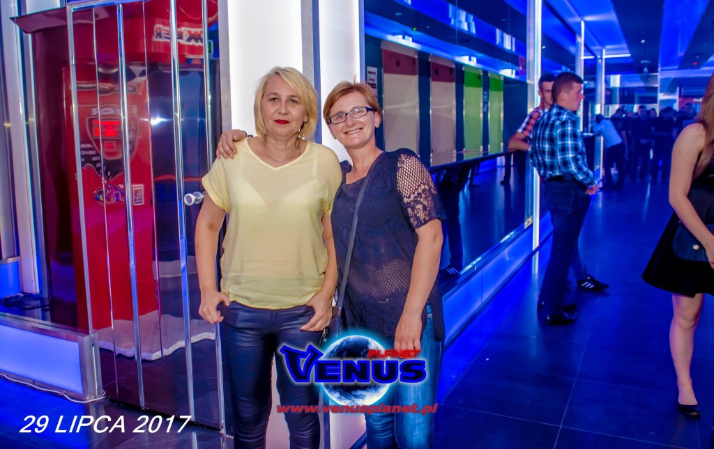 Szalona impreza w klubie Venus