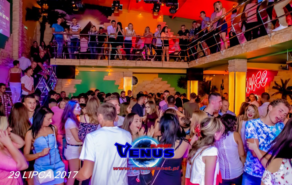 Szalona impreza w klubie Venus