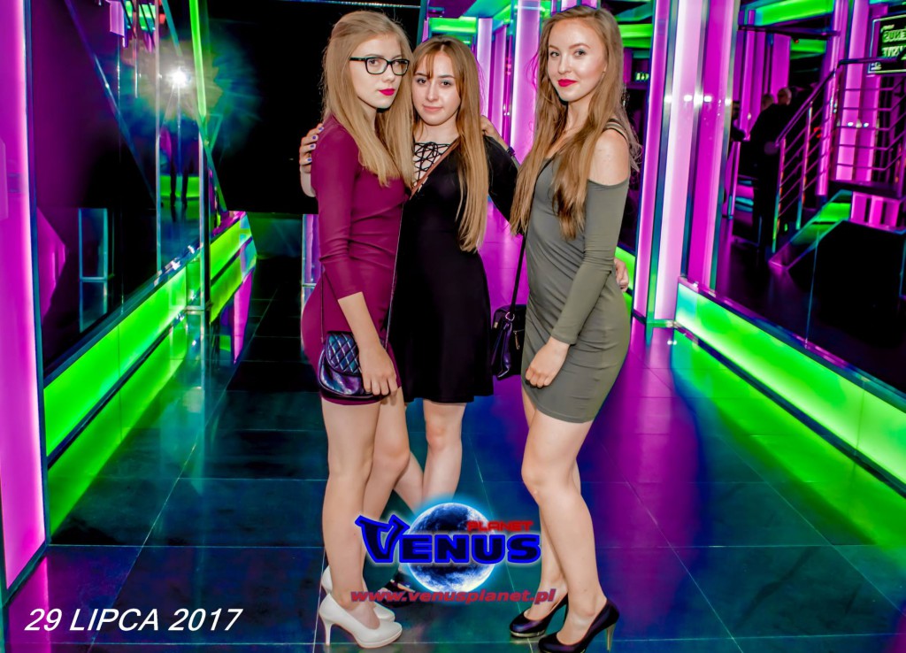 Szalona impreza w klubie Venus