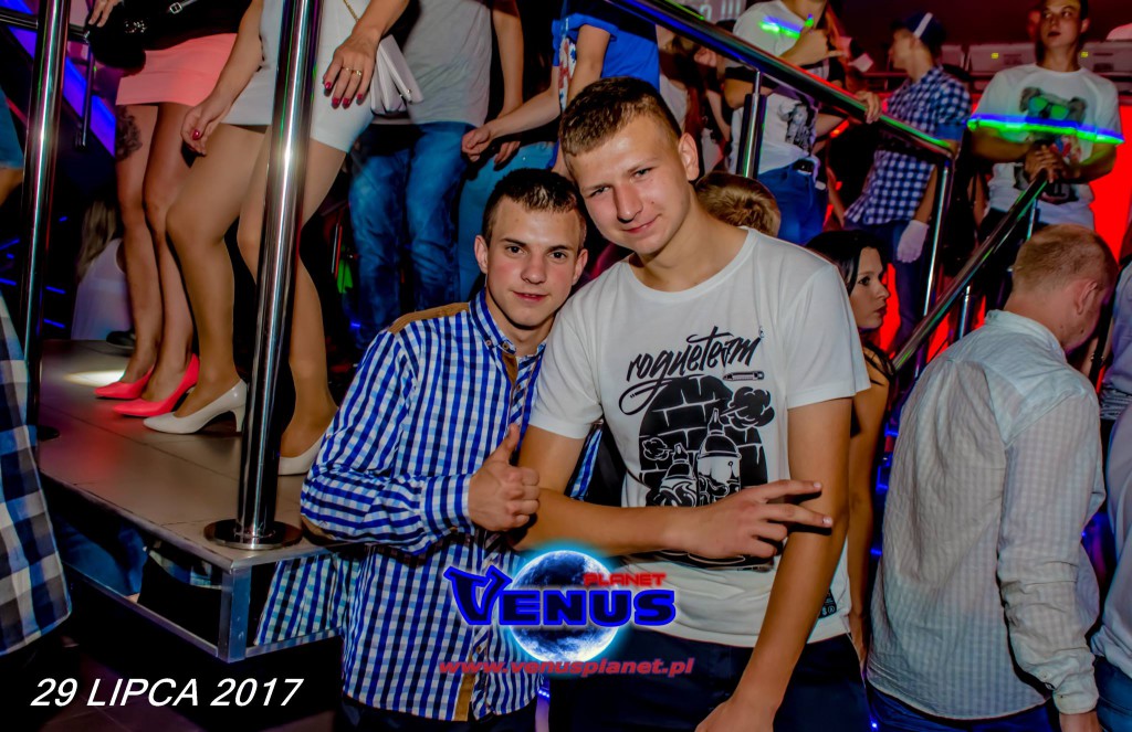 Szalona impreza w klubie Venus