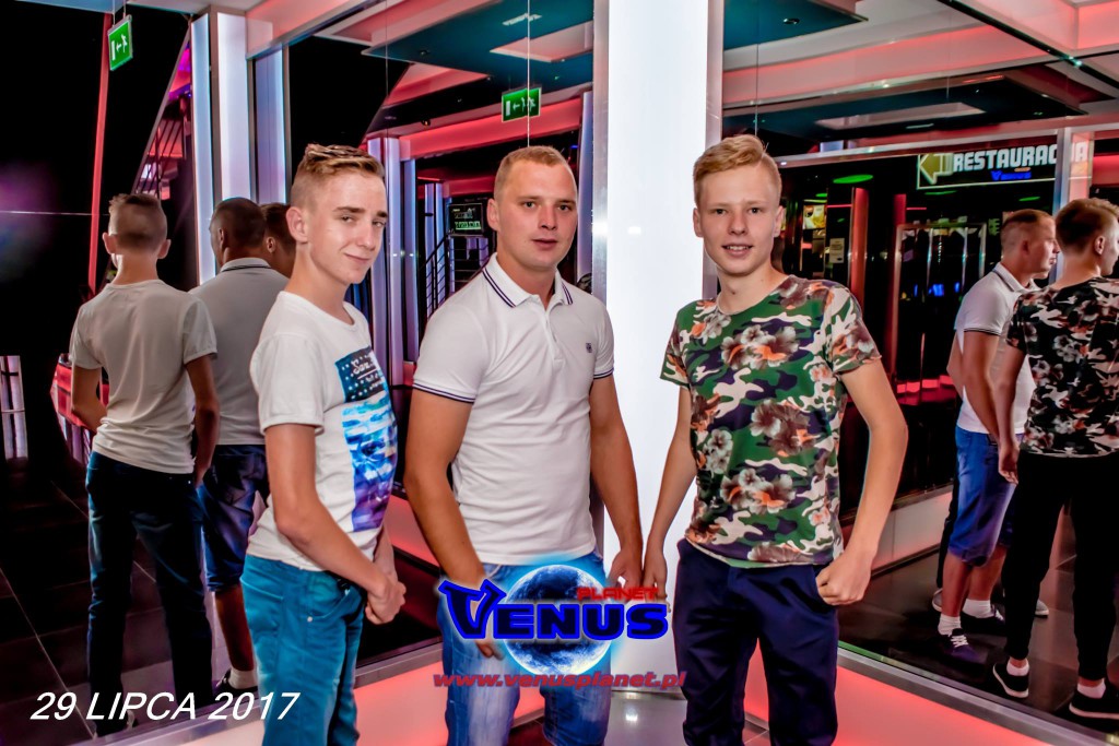 Szalona impreza w klubie Venus
