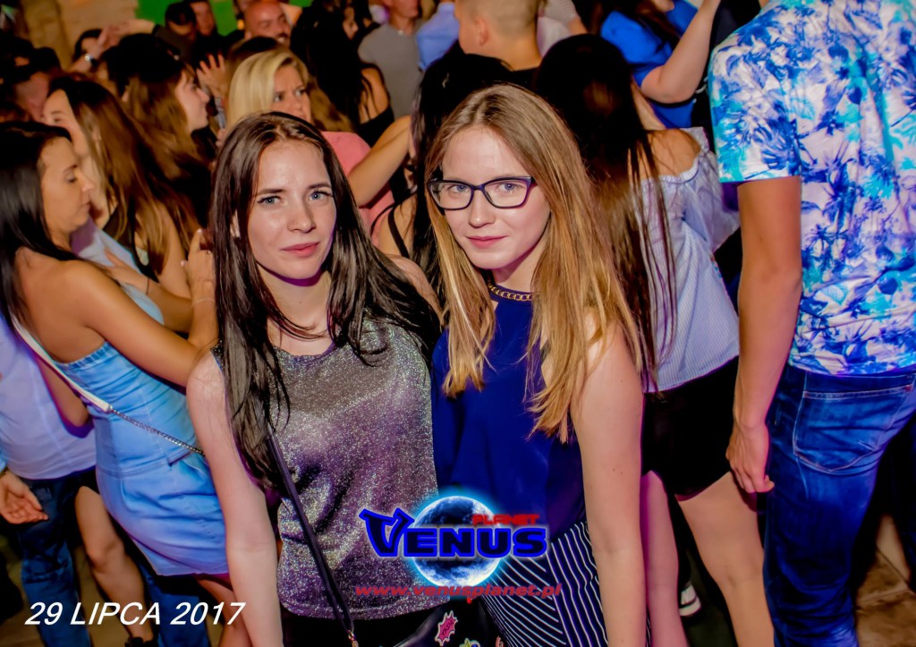 Szalona impreza w klubie Venus