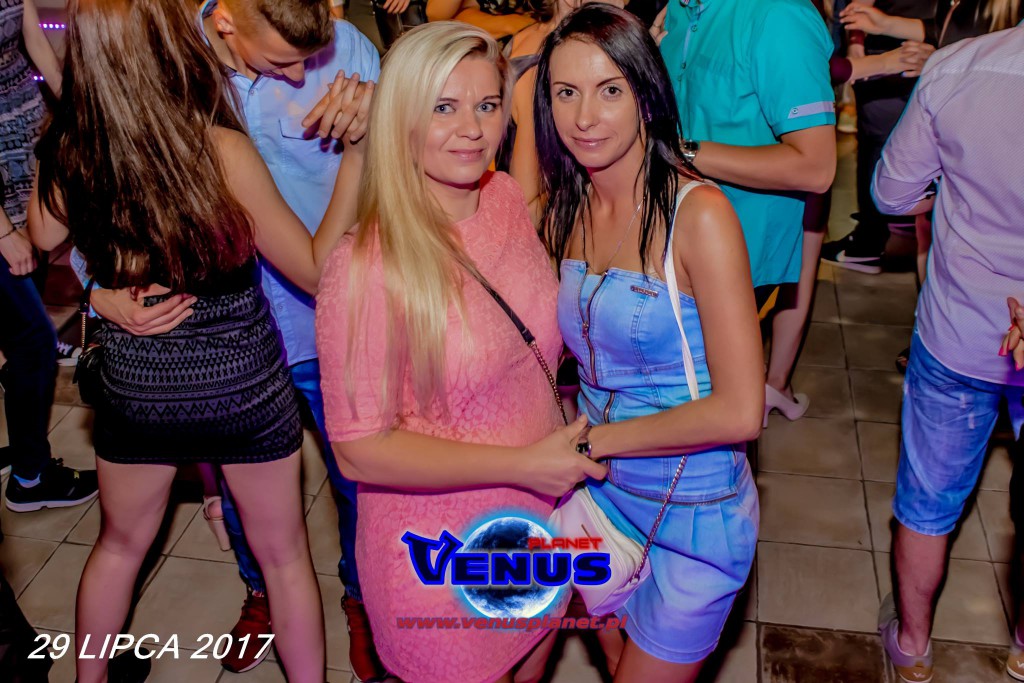 Szalona impreza w klubie Venus