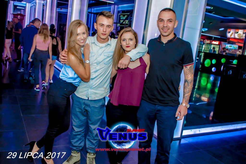 Szalona impreza w klubie Venus