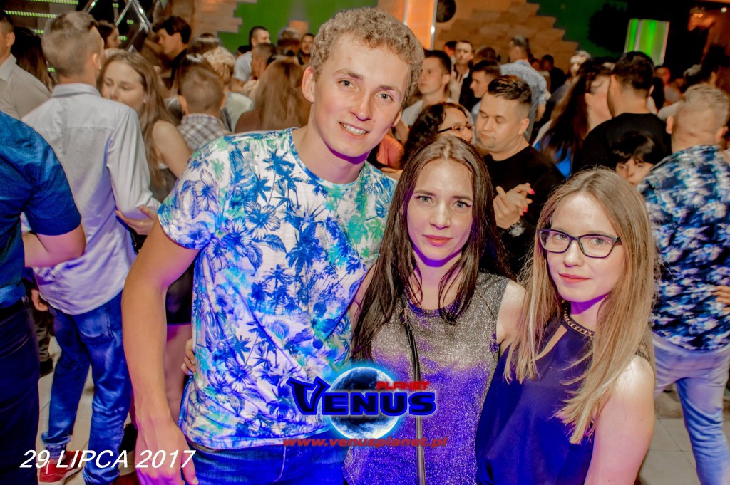 Szalona impreza w klubie Venus