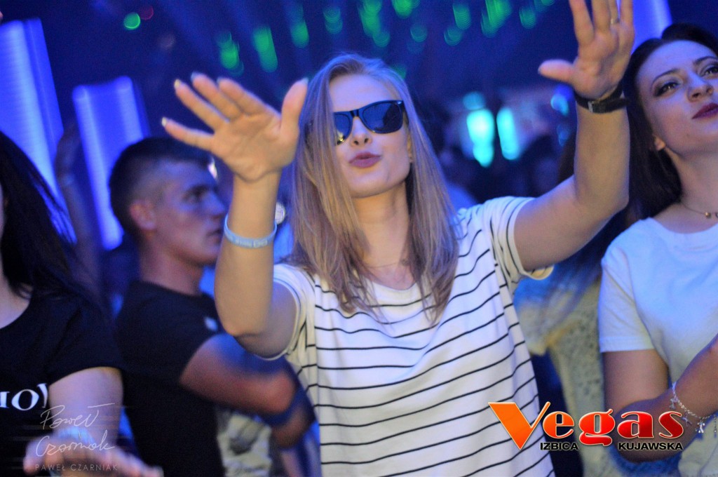 Gorąca, imprezowa noc w klubie Vegas