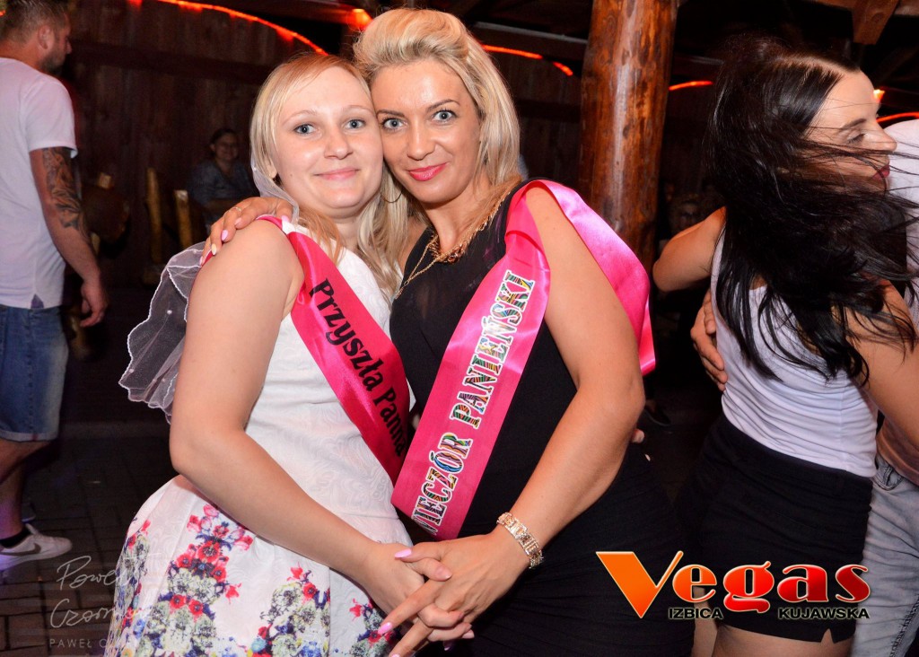 Gorąca, imprezowa noc w klubie Vegas