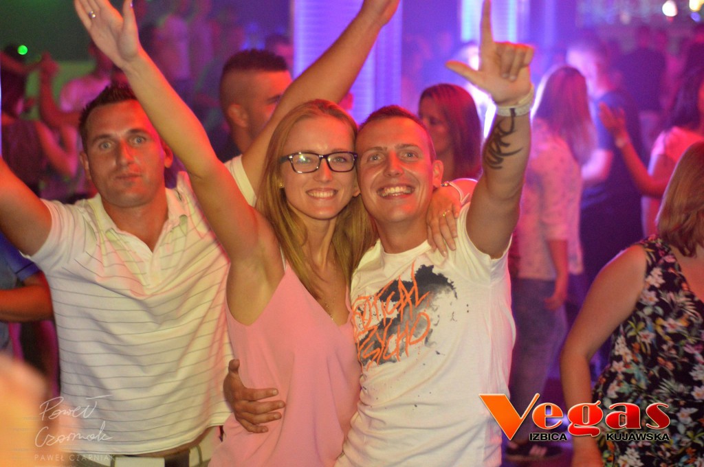 Gorąca, imprezowa noc w klubie Vegas