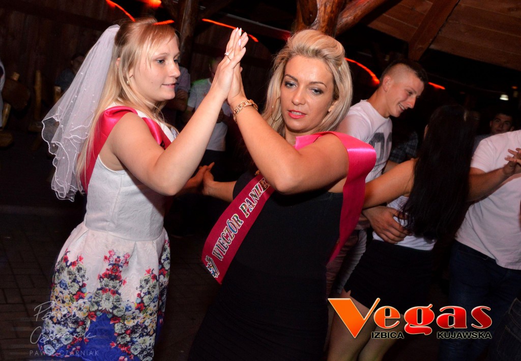 Gorąca, imprezowa noc w klubie Vegas