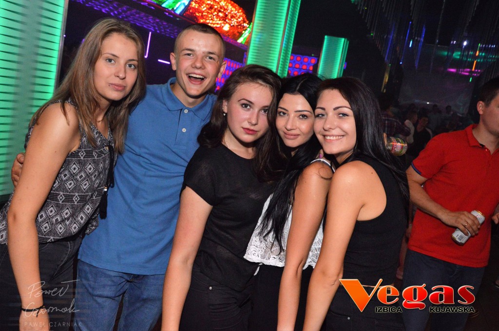 Gorąca, imprezowa noc w klubie Vegas