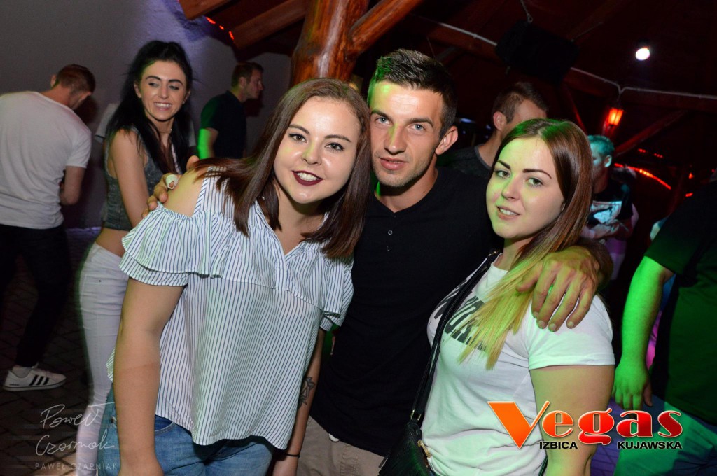 Gorąca, imprezowa noc w klubie Vegas