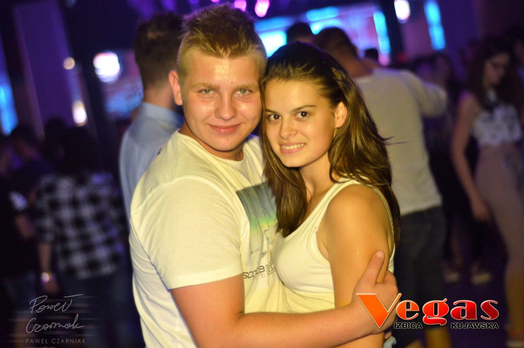 Gorąca, imprezowa noc w klubie Vegas