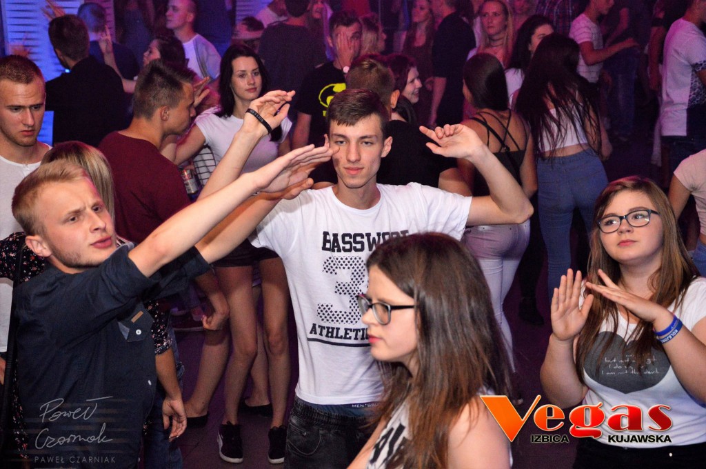 Gorąca, imprezowa noc w klubie Vegas