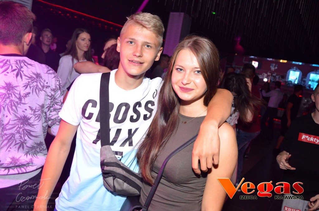 Gorąca, imprezowa noc w klubie Vegas