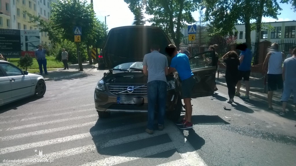 Renault staranowało volvo