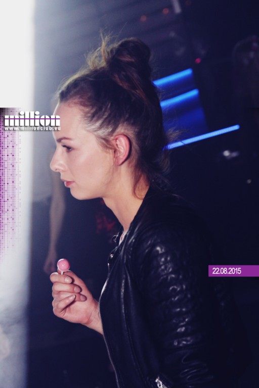 Szalona sobotnia noc w klubie Million
