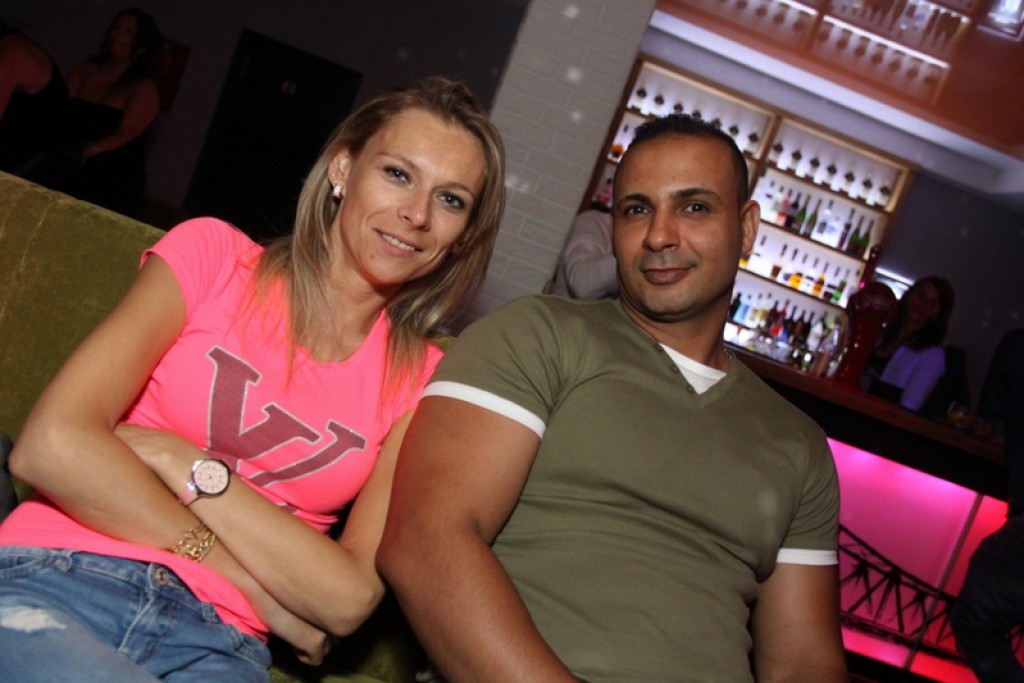 Szalona sobotnia noc w klubie Million