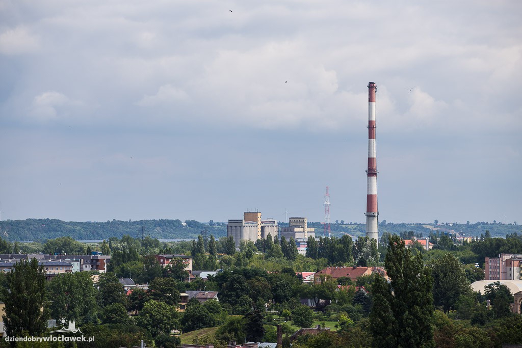 Widoki z wieżowca przy ul. Wroniej 1