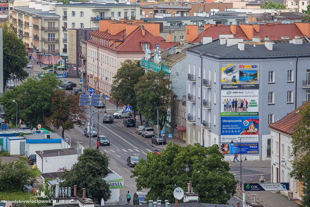 Widoki z wieżowca przy ul. Wroniej 1