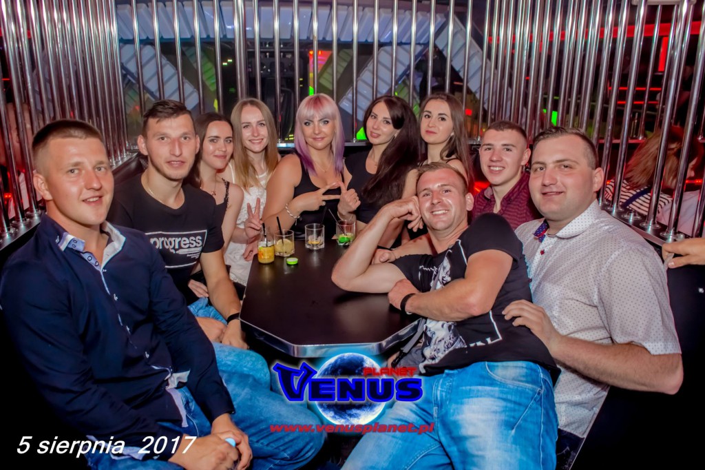 Sobotnia noc w klubie Venus Koneck