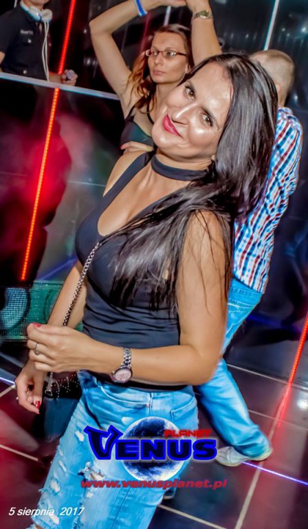 Sobotnia noc w klubie Venus Koneck