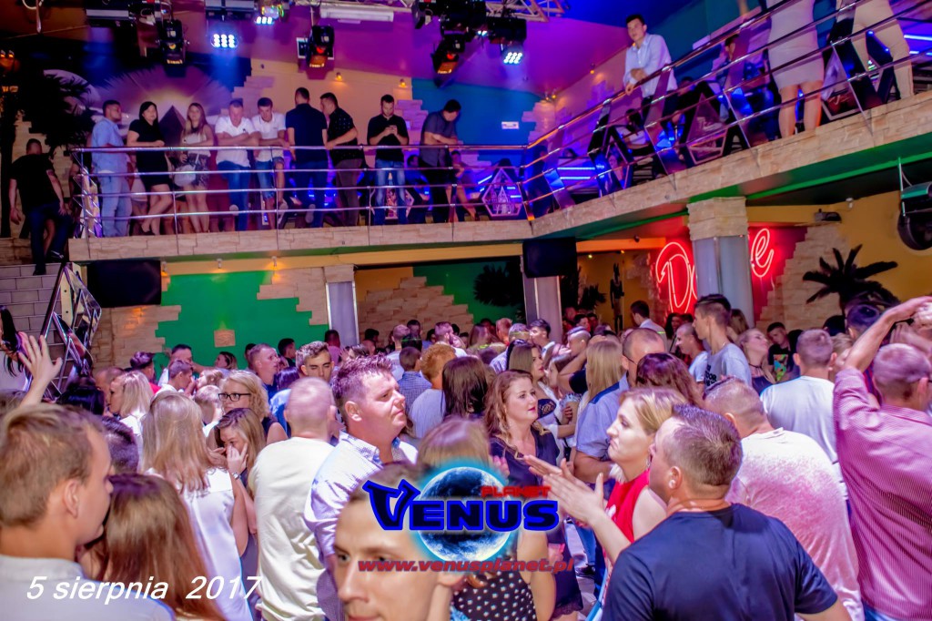 Sobotnia noc w klubie Venus Koneck