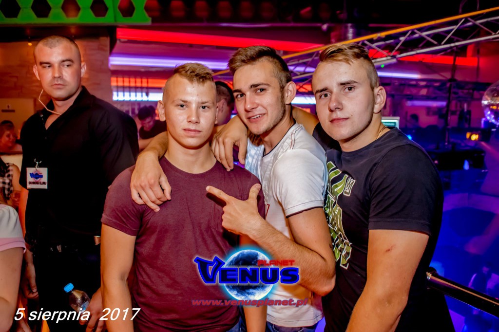 Sobotnia noc w klubie Venus Koneck