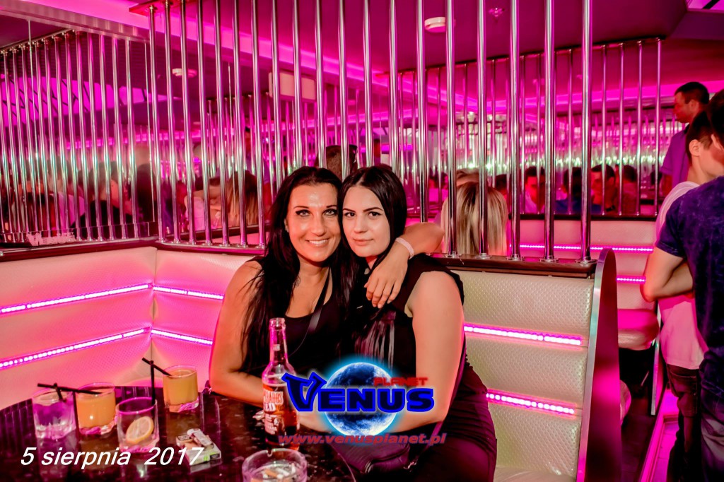 Sobotnia noc w klubie Venus Koneck