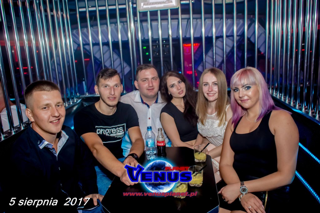 Sobotnia noc w klubie Venus Koneck