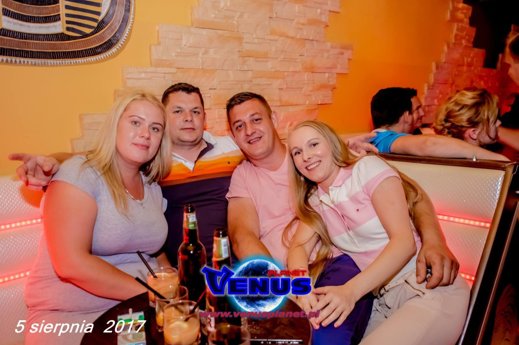Sobotnia noc w klubie Venus Koneck