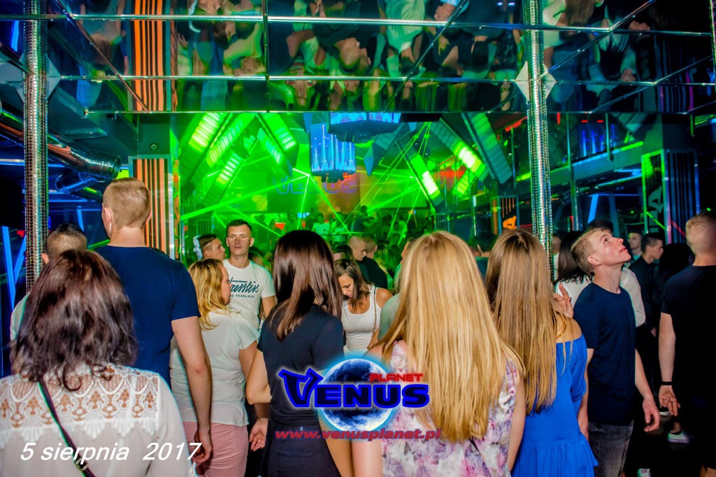 Sobotnia noc w klubie Venus Koneck