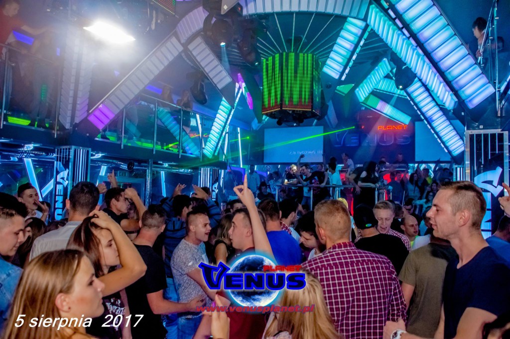 Sobotnia noc w klubie Venus Koneck