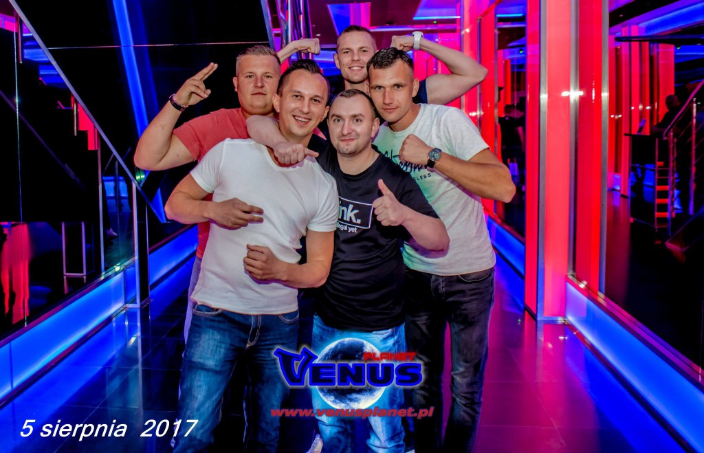 Sobotnia noc w klubie Venus Koneck