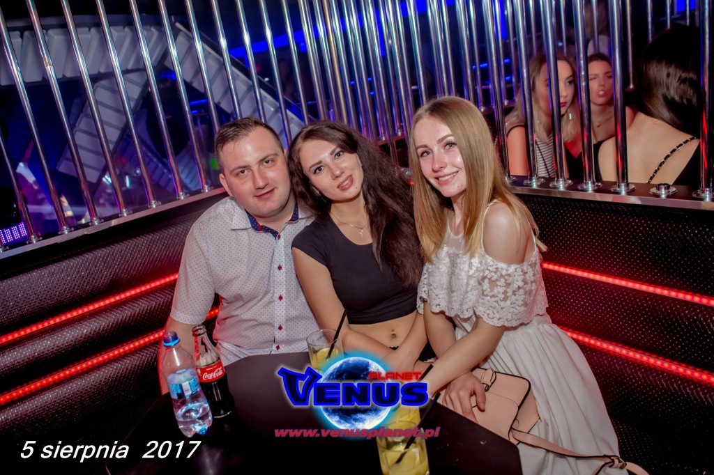 Sobotnia noc w klubie Venus Koneck