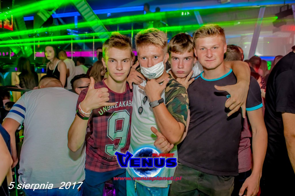 Sobotnia noc w klubie Venus Koneck