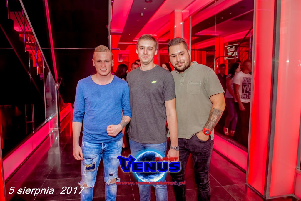 Sobotnia noc w klubie Venus Koneck