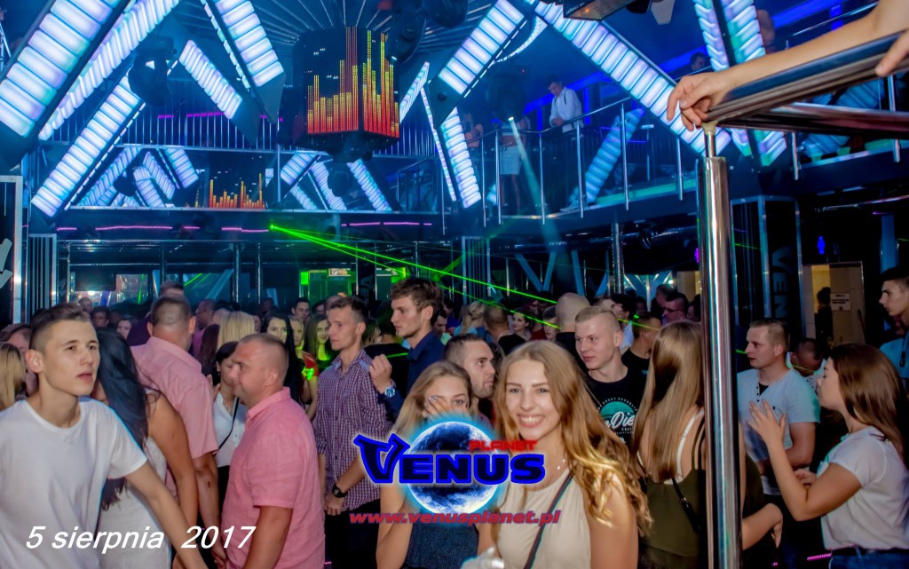 Sobotnia noc w klubie Venus Koneck