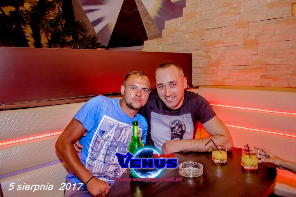Sobotnia noc w klubie Venus Koneck