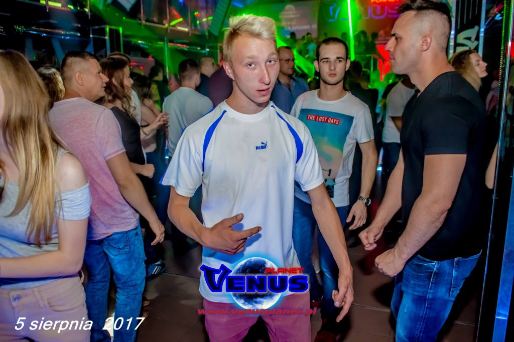 Sobotnia noc w klubie Venus Koneck