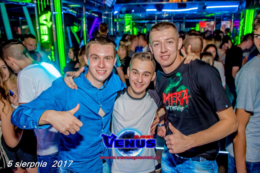 Sobotnia noc w klubie Venus Koneck