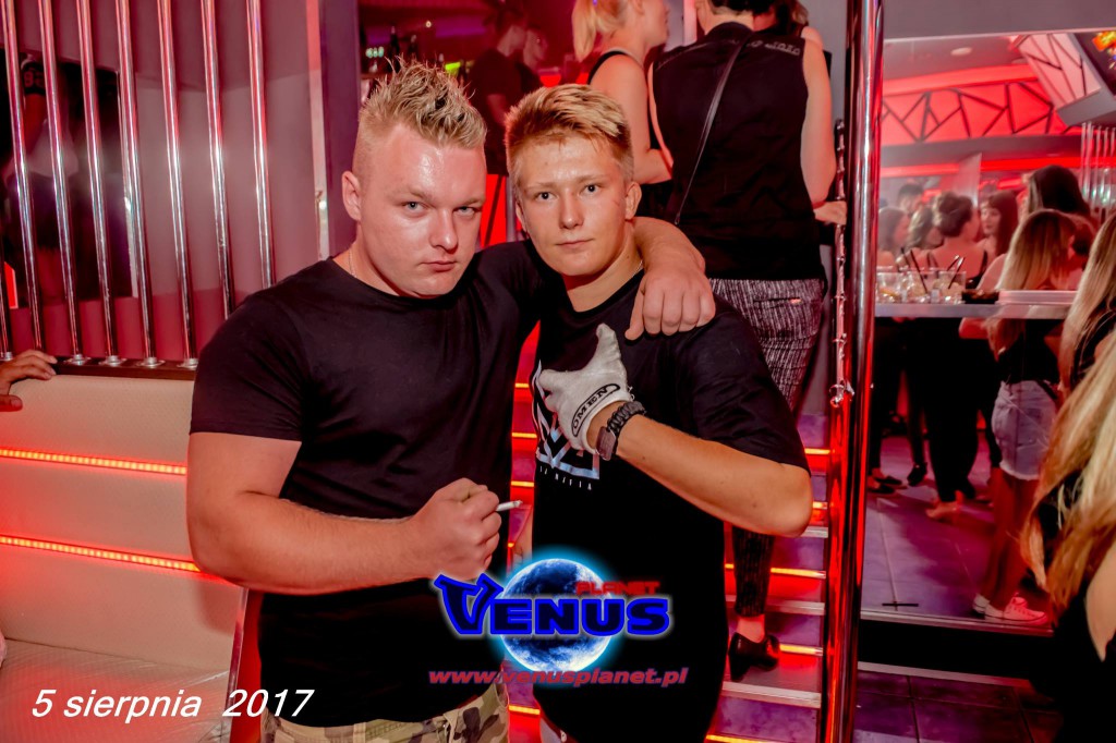 Sobotnia noc w klubie Venus Koneck