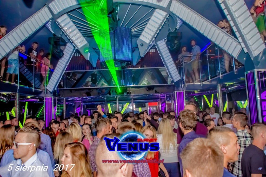 Sobotnia noc w klubie Venus Koneck