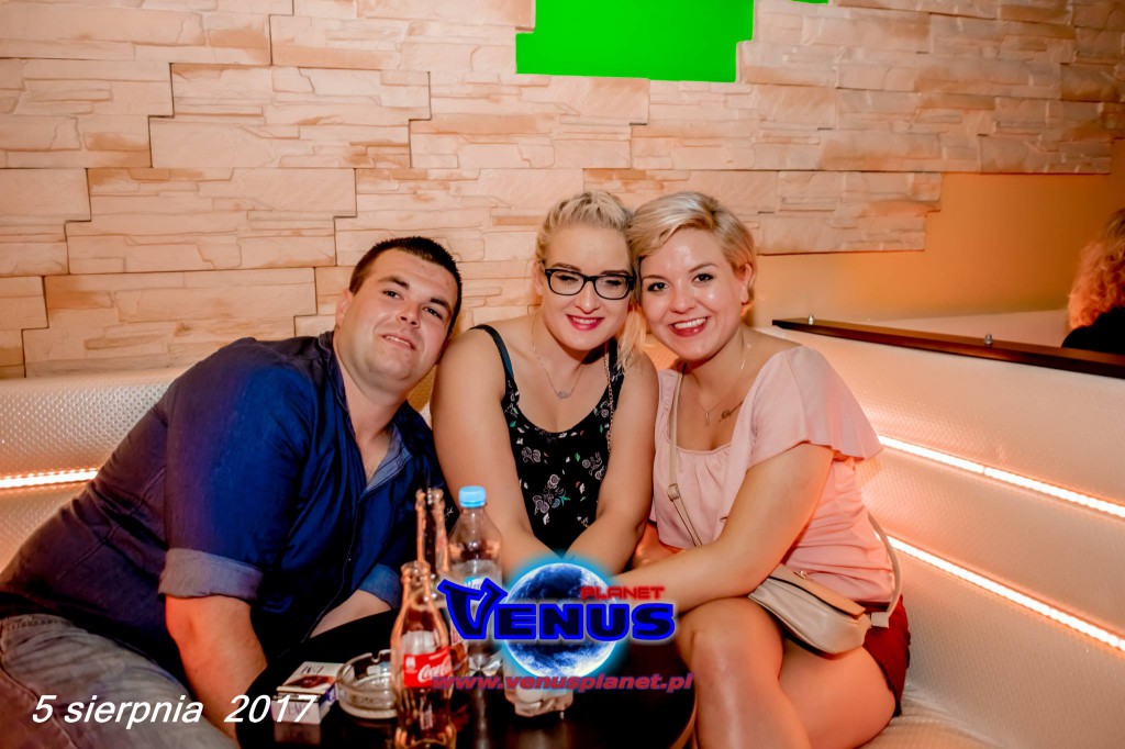 Sobotnia noc w klubie Venus Koneck
