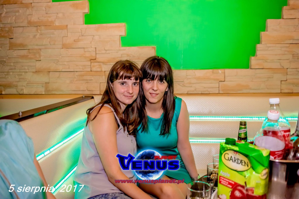 Sobotnia noc w klubie Venus Koneck