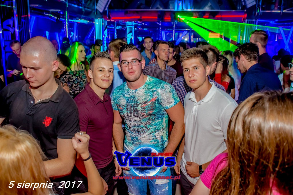 Sobotnia noc w klubie Venus Koneck