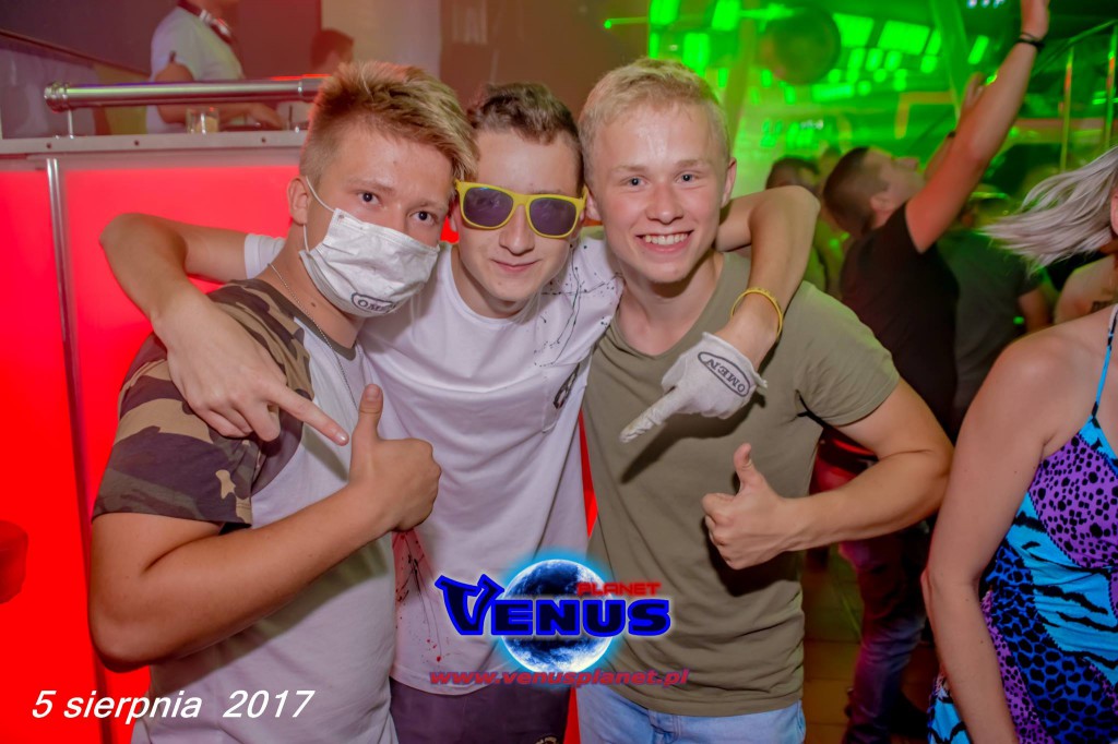 Sobotnia noc w klubie Venus Koneck