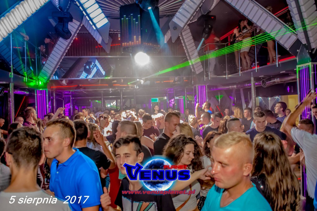 Sobotnia noc w klubie Venus Koneck