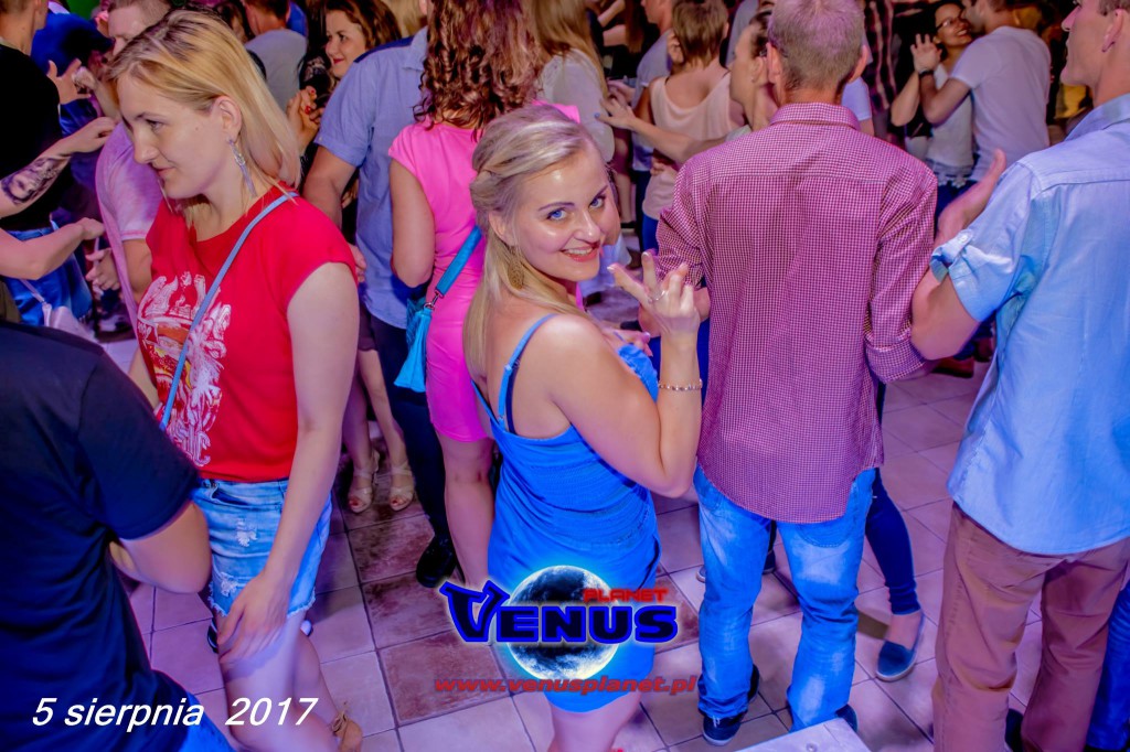 Sobotnia noc w klubie Venus Koneck