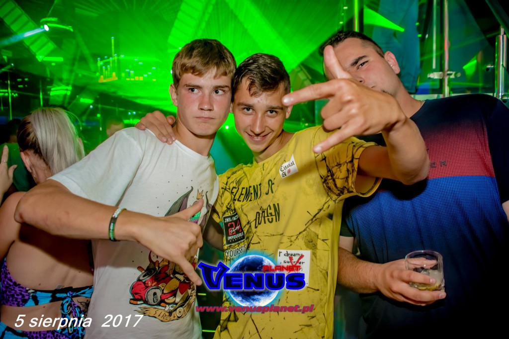 Sobotnia noc w klubie Venus Koneck