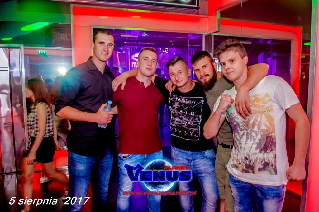 Sobotnia noc w klubie Venus Koneck